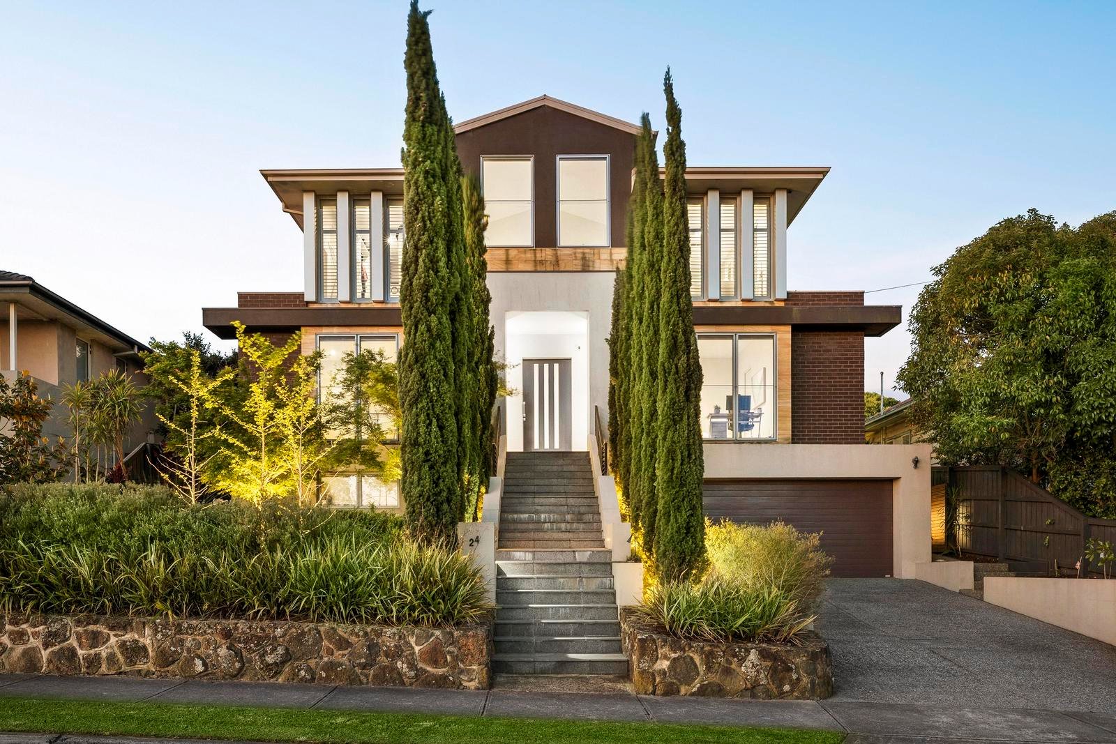 24 Douglas Street, Rosanna VIC 3084