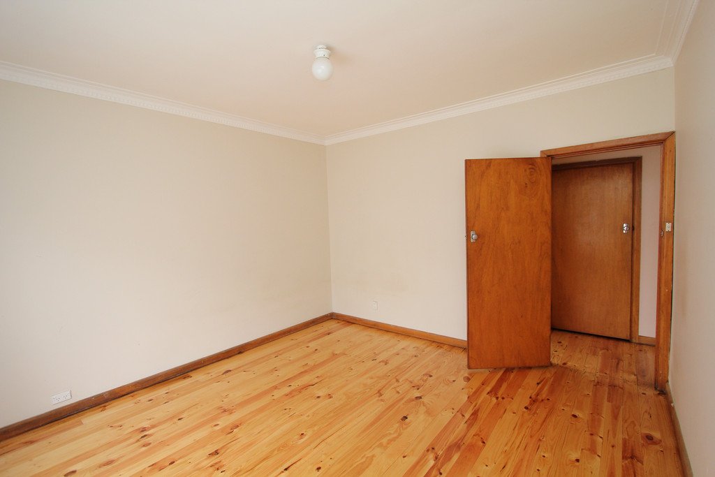 24 Dover Street WENDOUREE 4