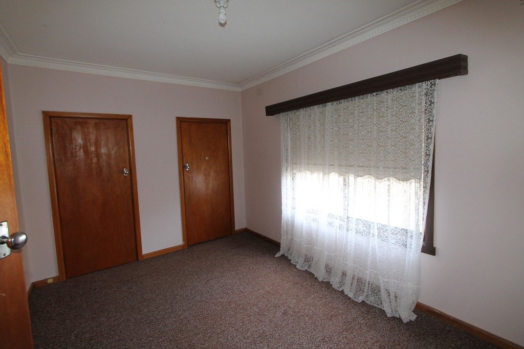 24 Dover Street WENDOUREE 11