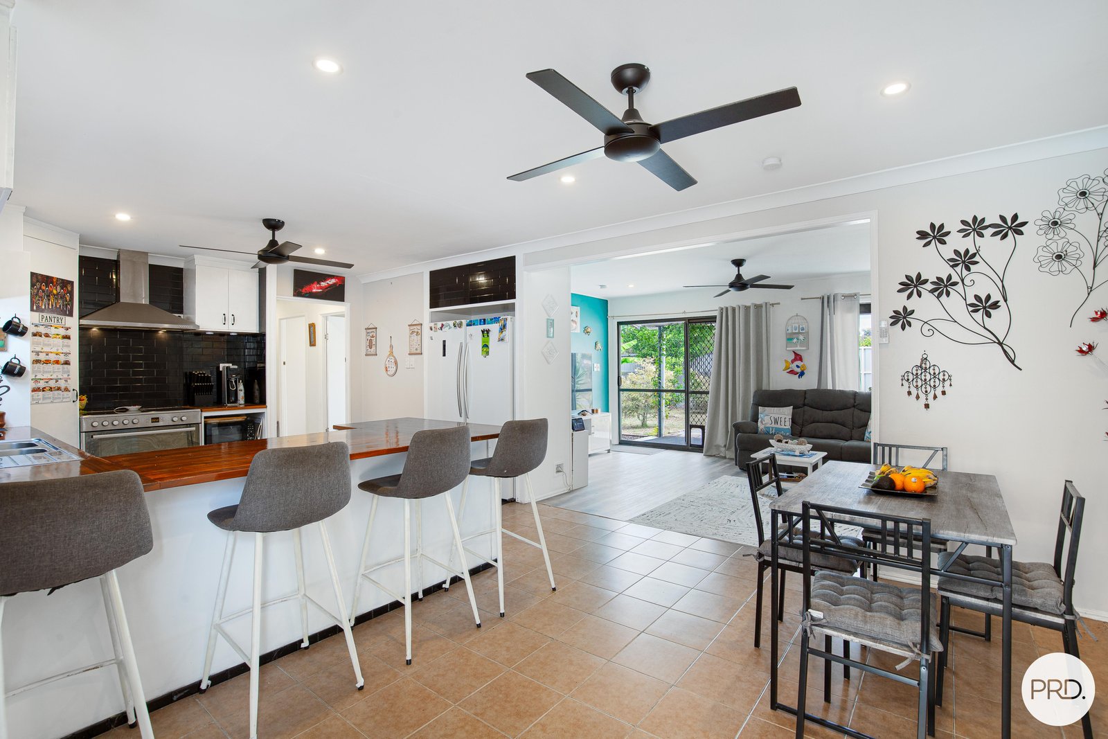 24 Downie Avenue BUCASIA 7