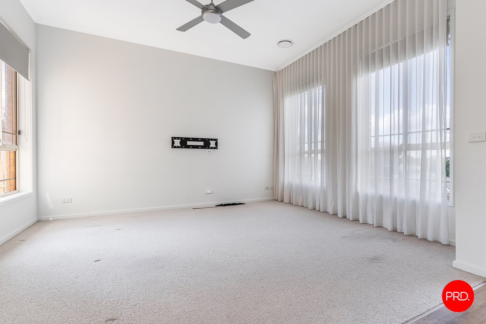 24 Duke Street KANGAROO FLAT 8