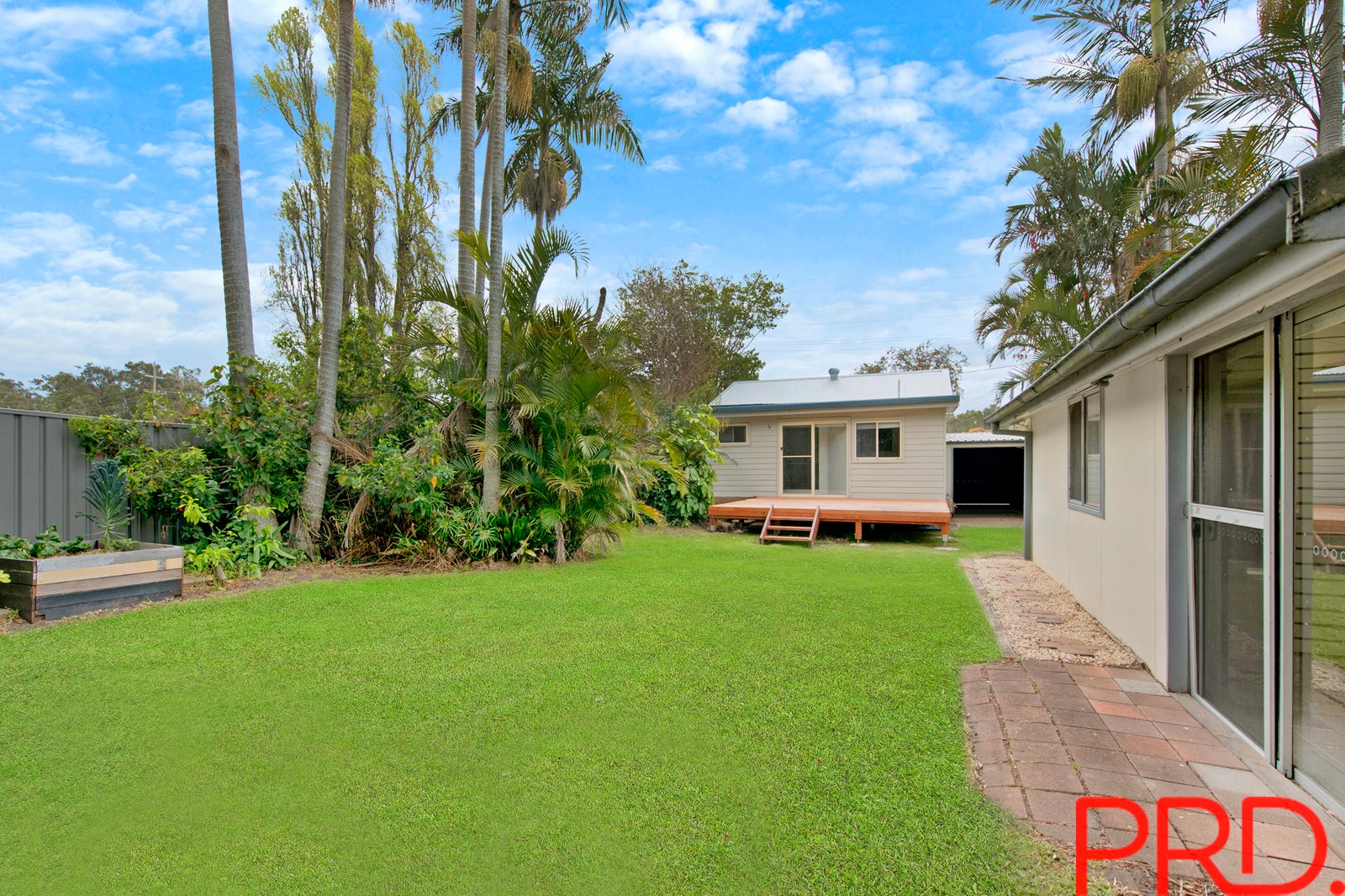 24 Eames Avenue NORTH HAVEN 12