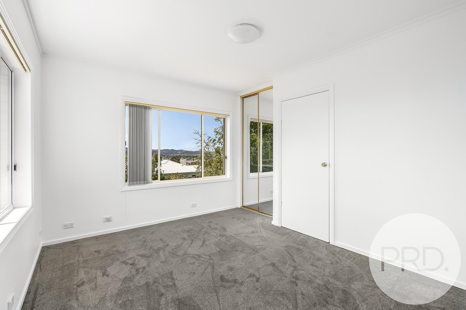 24 Eighth Avenue WEST MOONAH 6