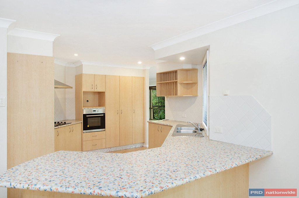 24 Elouera Place WEST HAVEN 2
