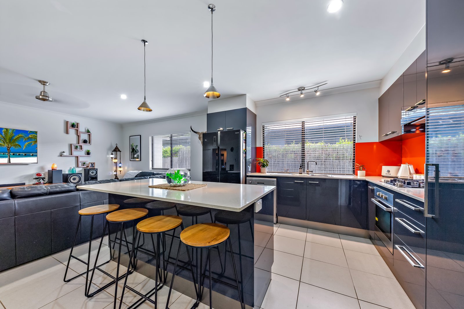 24 Endeavour Cct  CANNONVALE 5