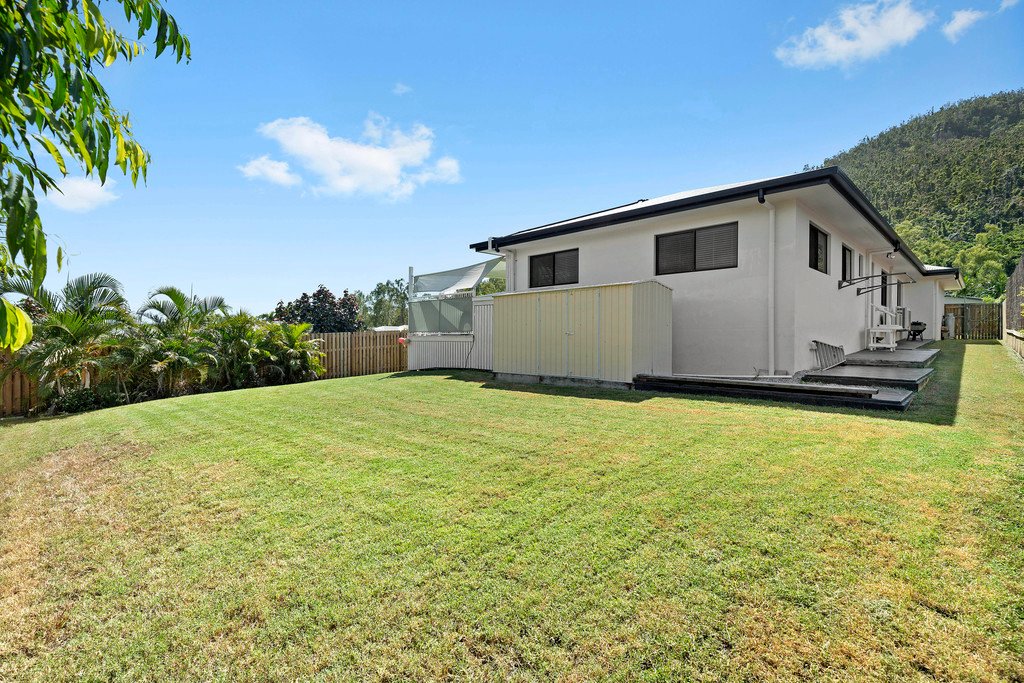 24 Endeavour Circuit CANNONVALE 13