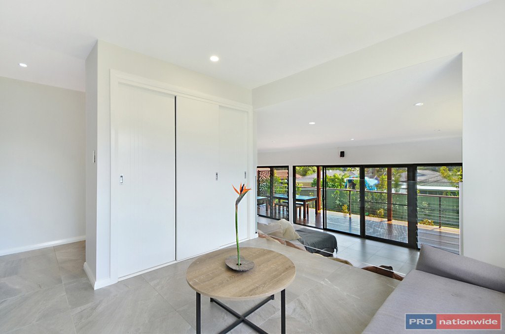 24 Fairwinds Avenue LAKEWOOD 3