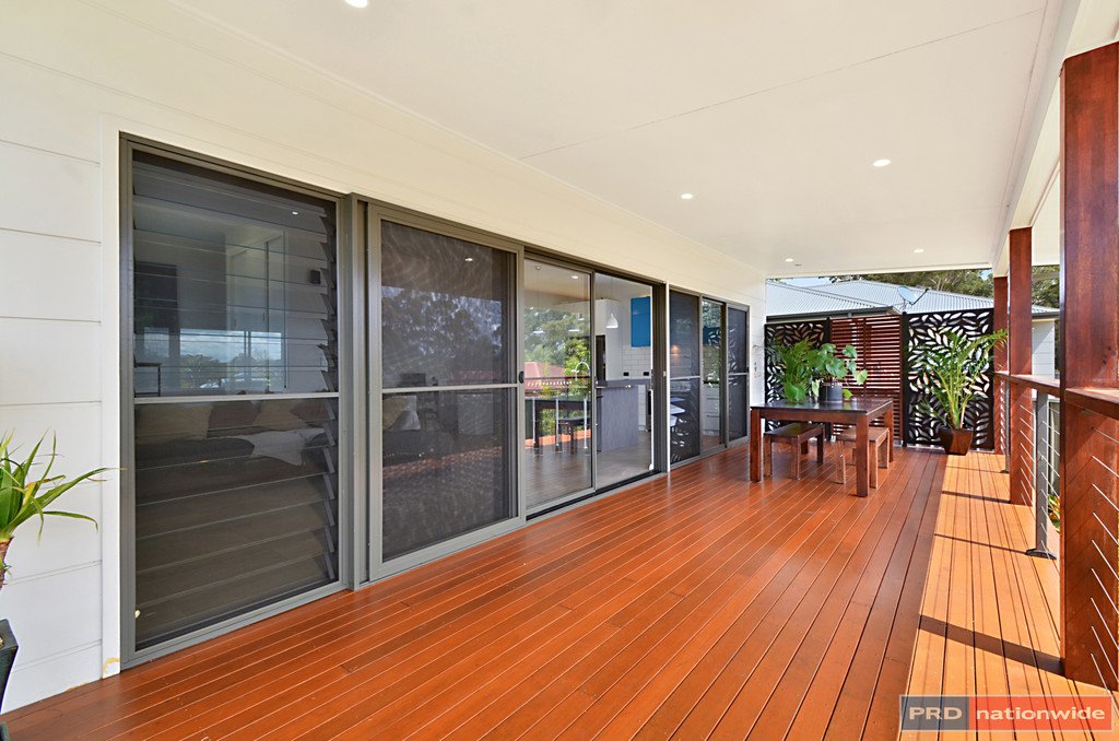 24 Fairwinds Avenue LAKEWOOD 5