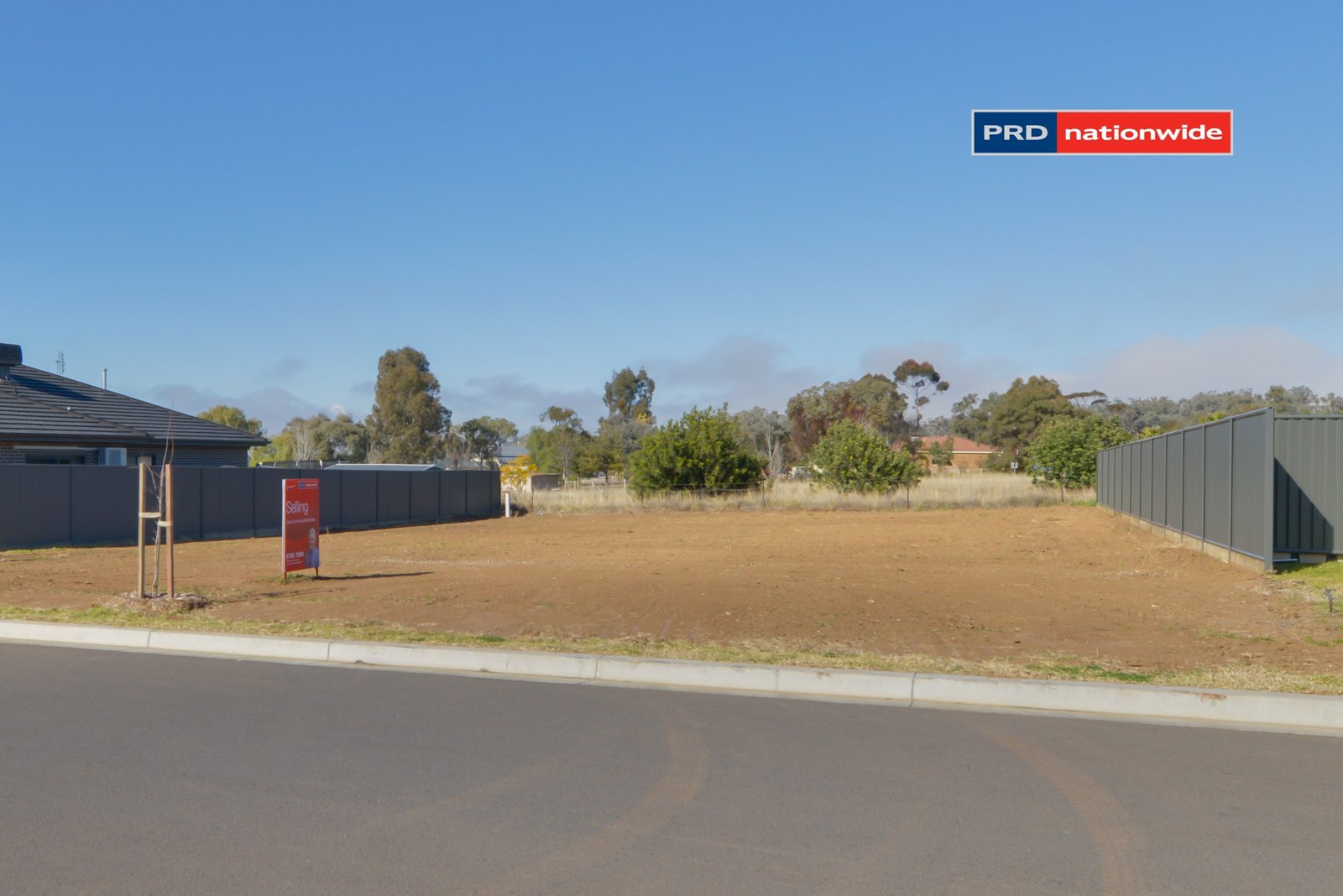 24 Faringdon Street TAMWORTH 2
