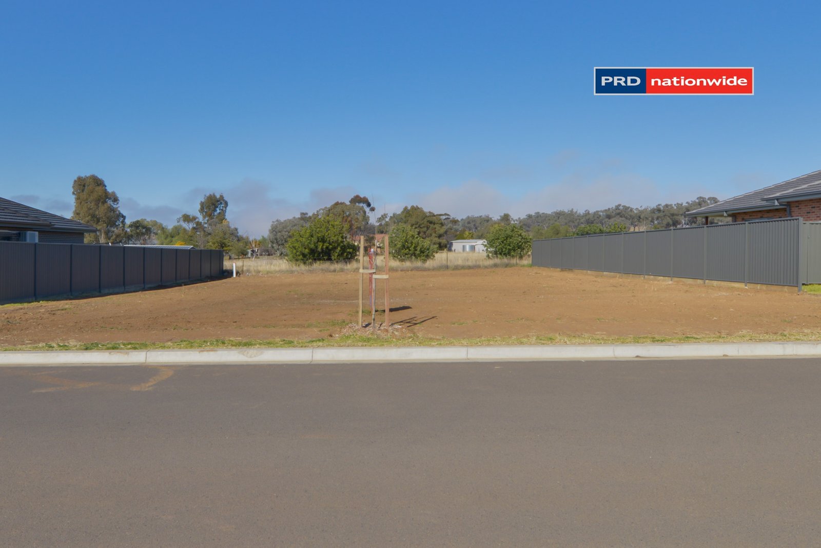 24 Faringdon Street TAMWORTH 4