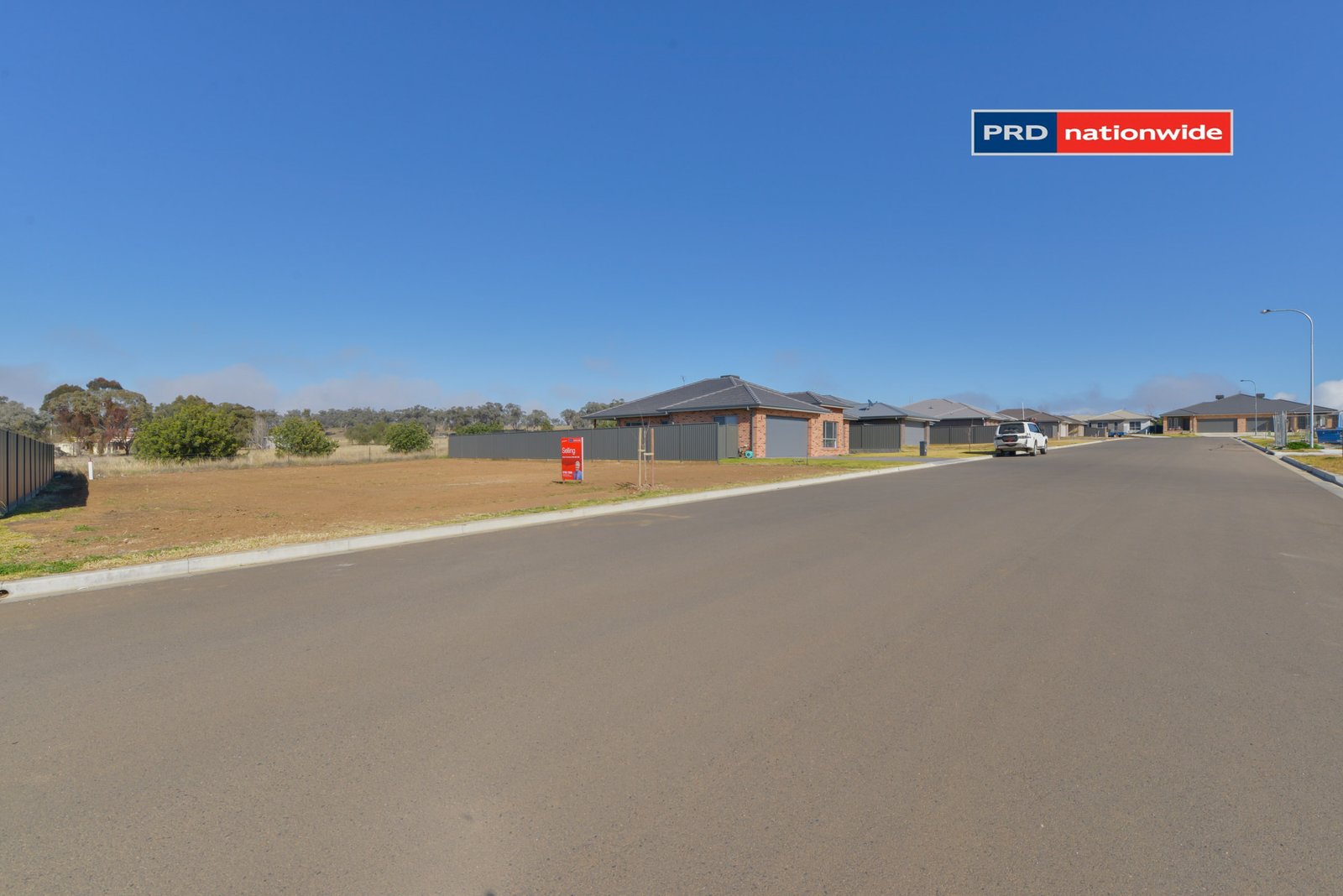 24 Faringdon Street TAMWORTH 5