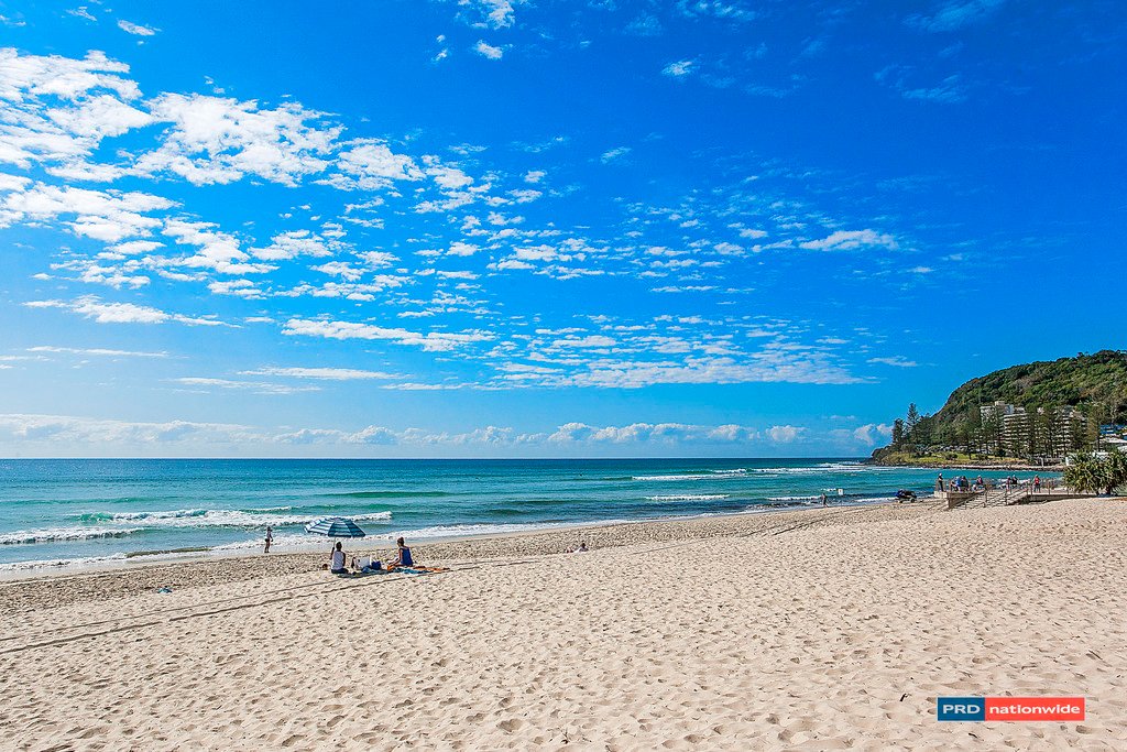 2/4 Featherwood Close BURLEIGH WATERS 14