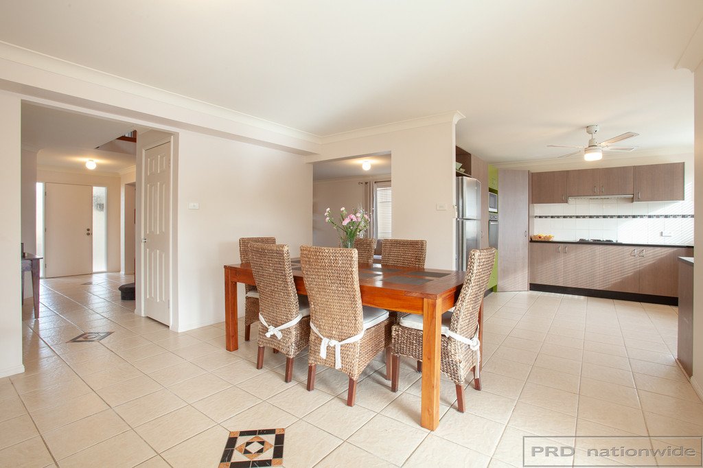 24 Fernleigh Avenue ABERGLASSLYN 6