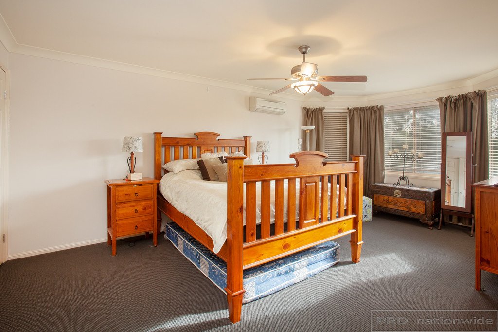 24 Fernleigh Avenue ABERGLASSLYN 17
