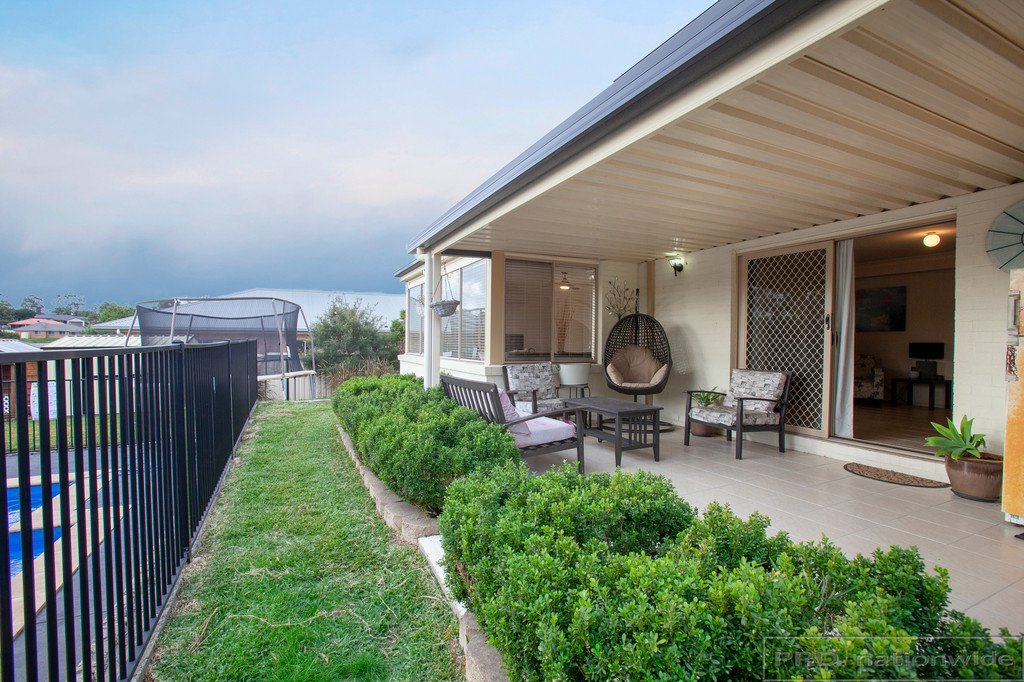 24 Fernleigh Avenue ABERGLASSLYN 23
