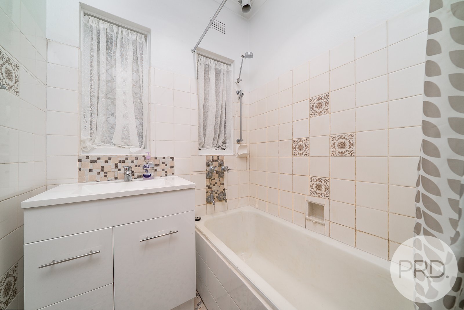 24 Fernleigh Road MOUNT AUSTIN 8