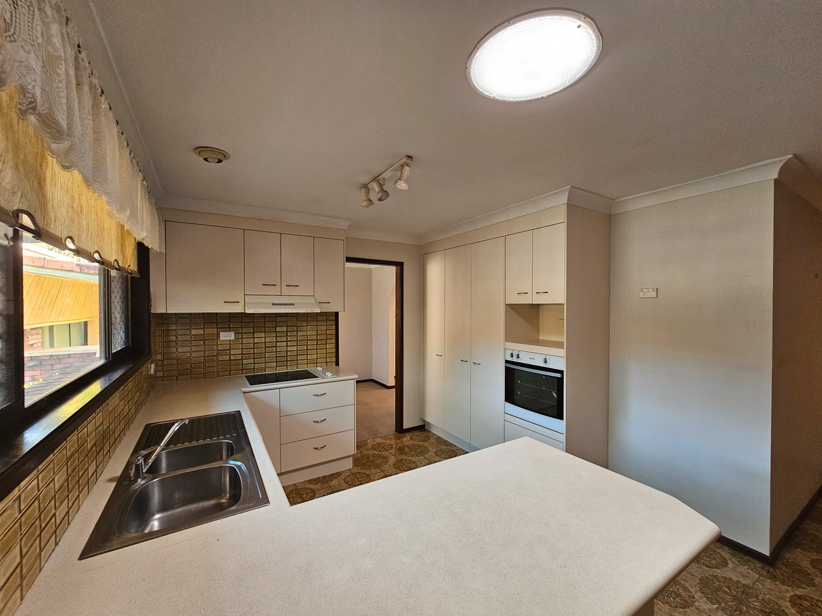 24 Finch Crescent COFFS HARBOUR 2