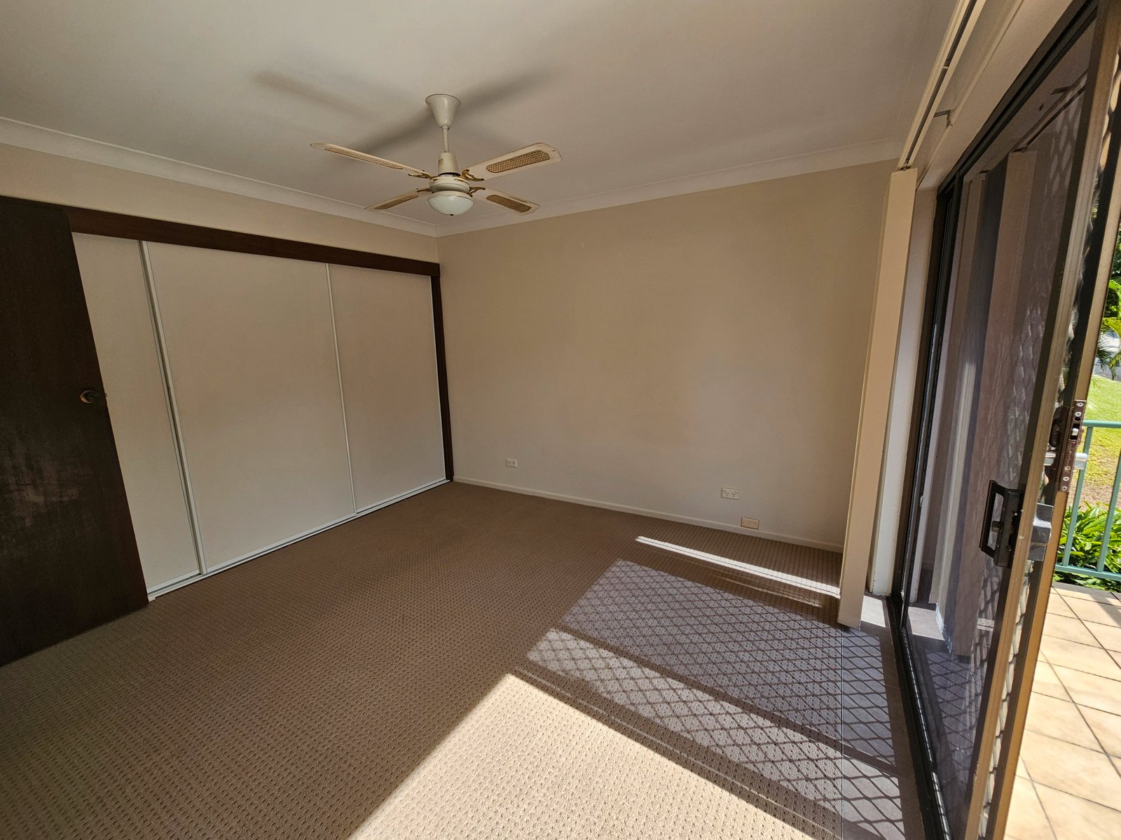 24 Finch Crescent COFFS HARBOUR 7