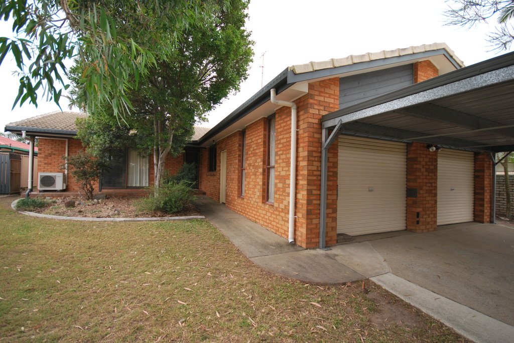 24 Firmin Court MERMAID WATERS 1