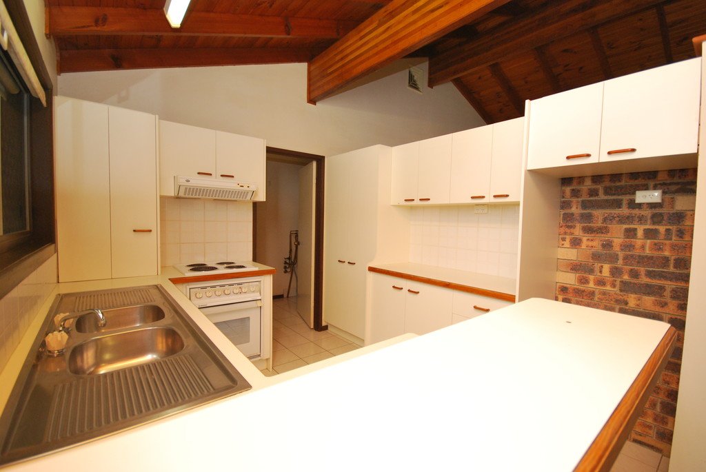 24 Firmin Court MERMAID WATERS 4