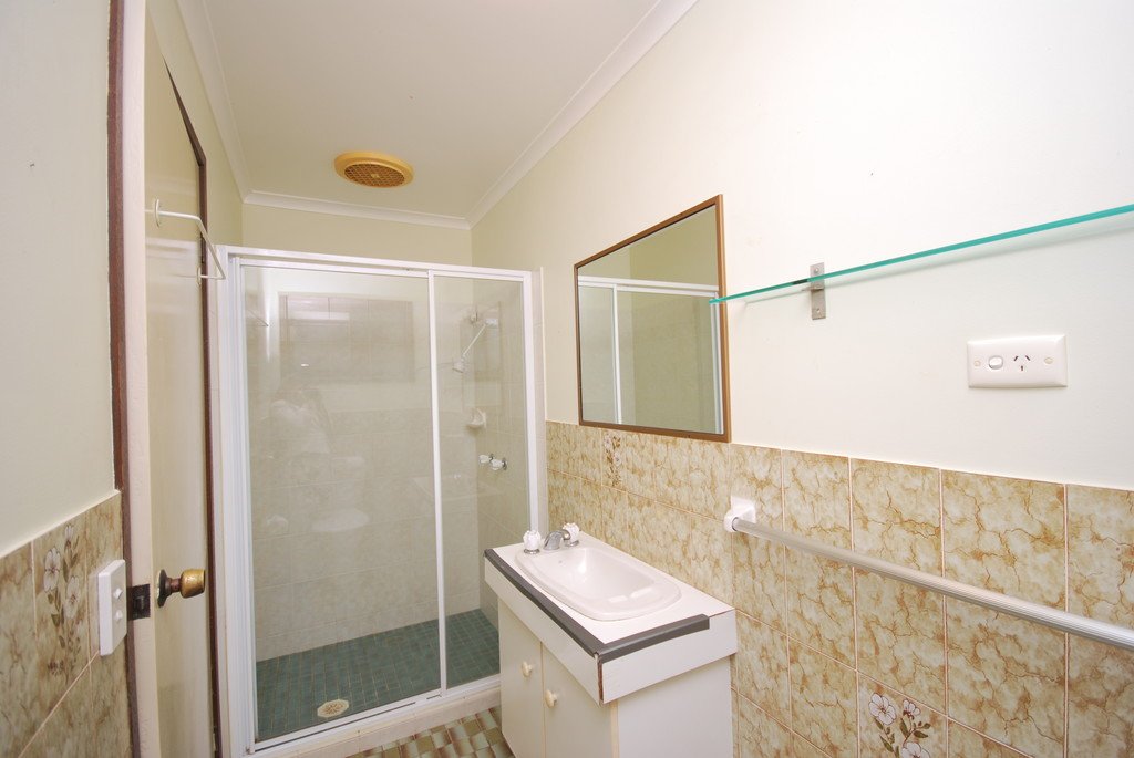 24 Firmin Court MERMAID WATERS 6