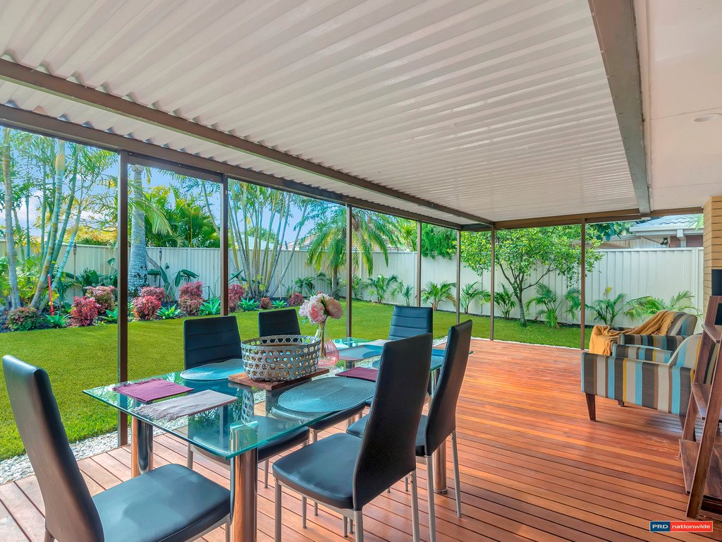 2/4 Flora Close BURLEIGH WATERS 8