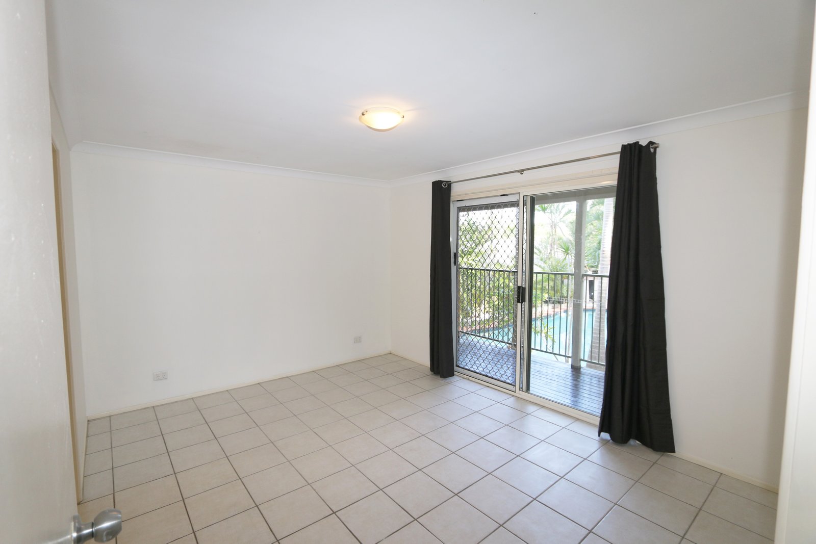 24 Freda Street ASHMORE 5