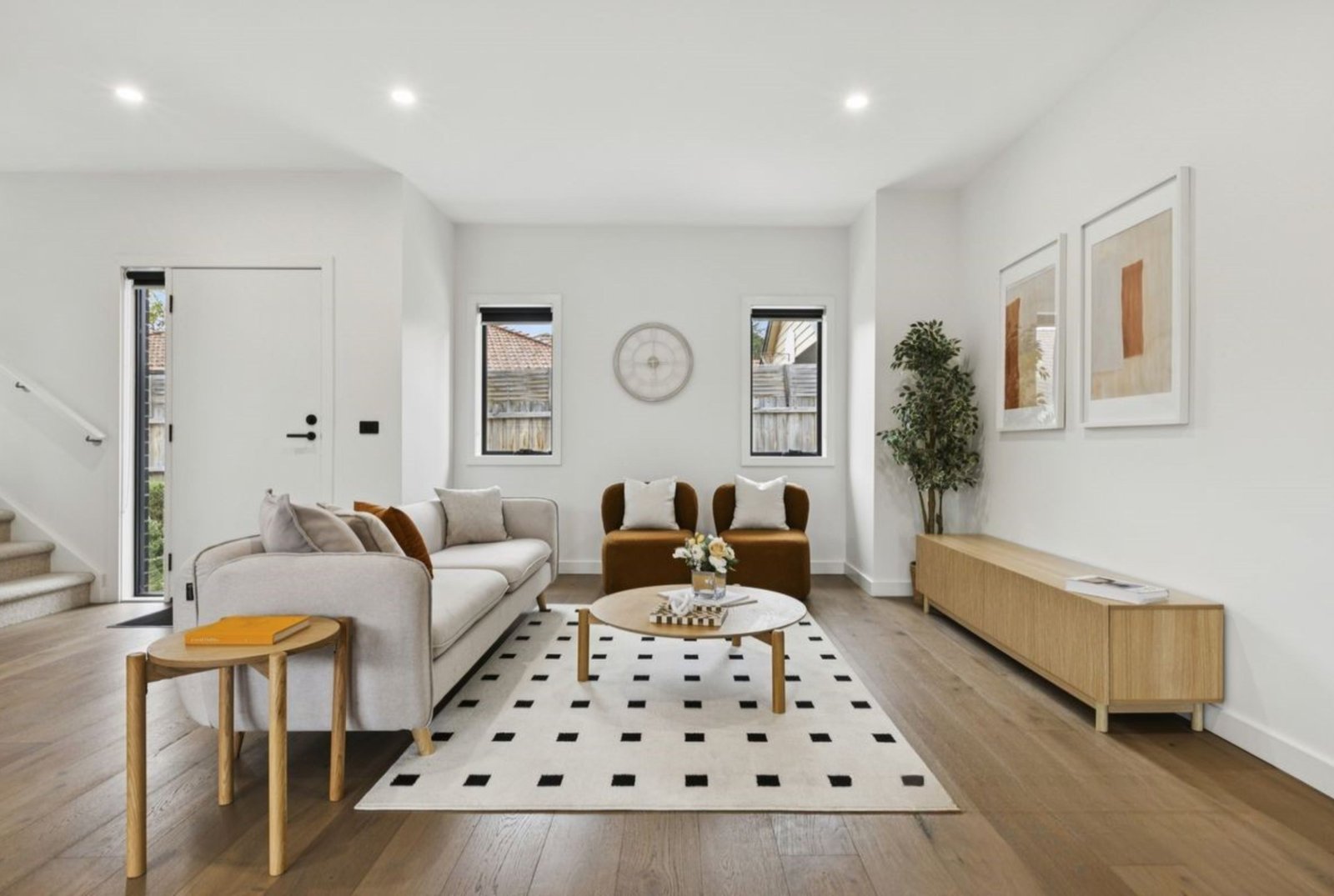 Gallery: 2/4 Fulton Crescent