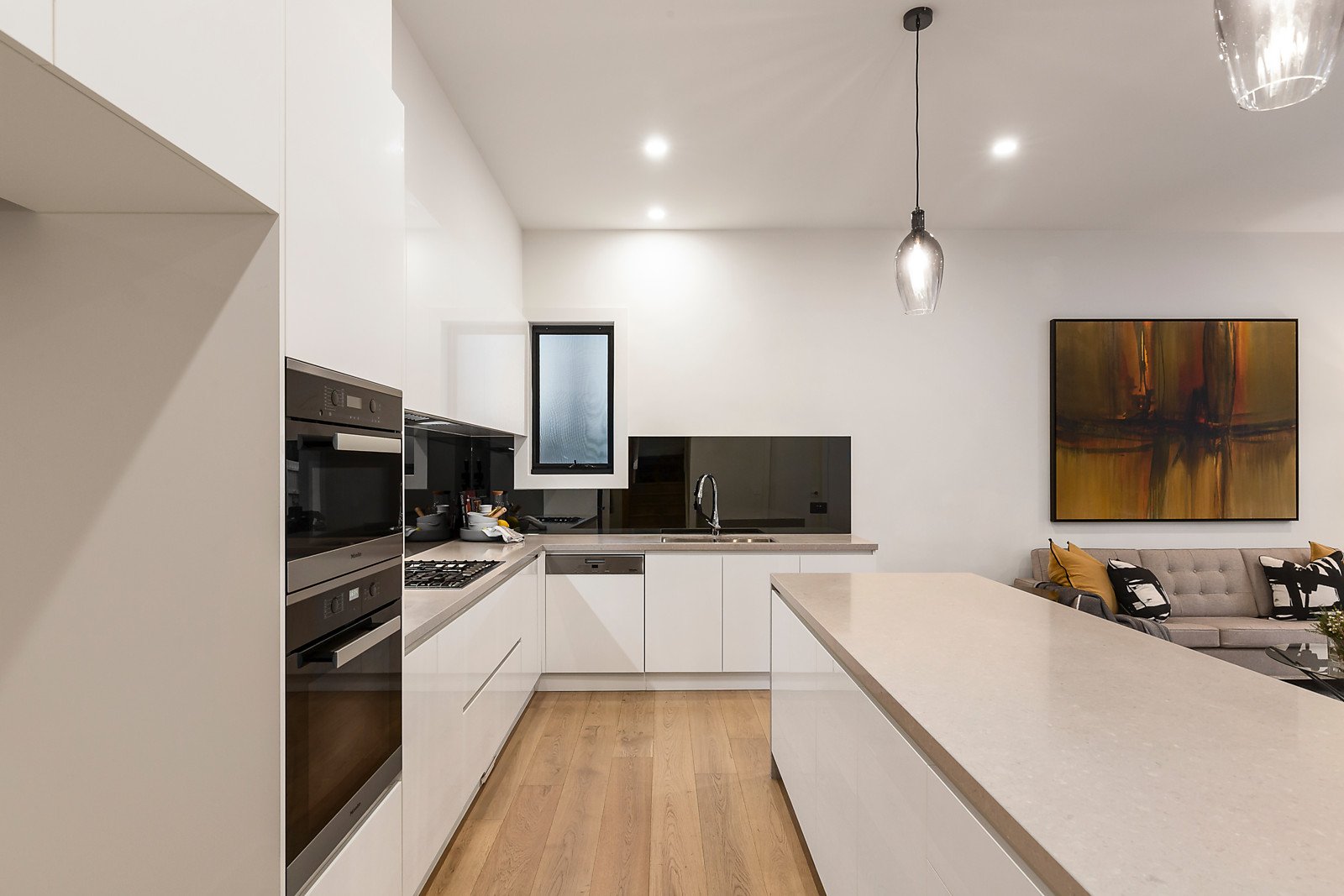 2/4 Garden Road, Camberwell, VIC