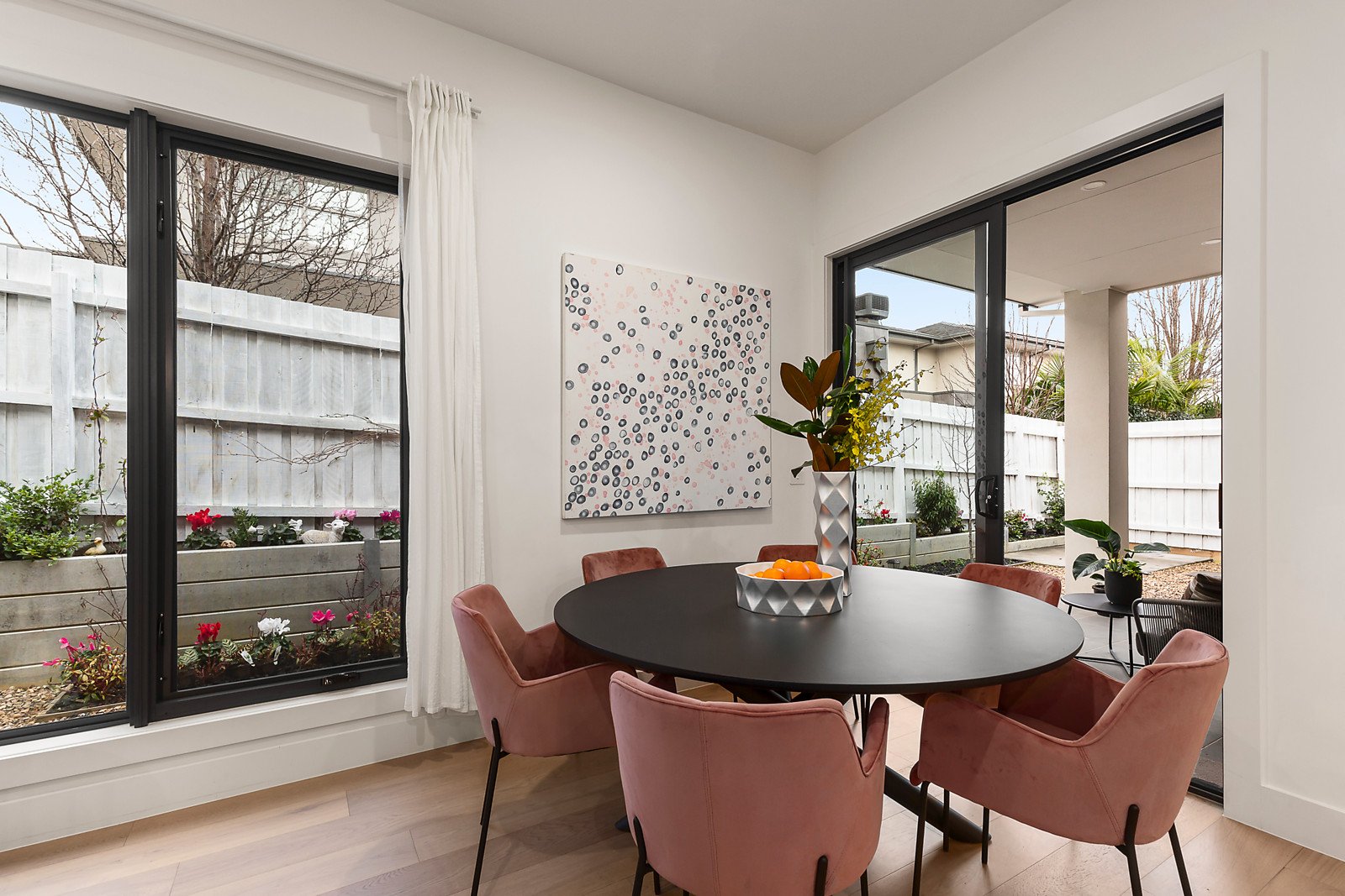 2/4 Garden Road, Camberwell, VIC