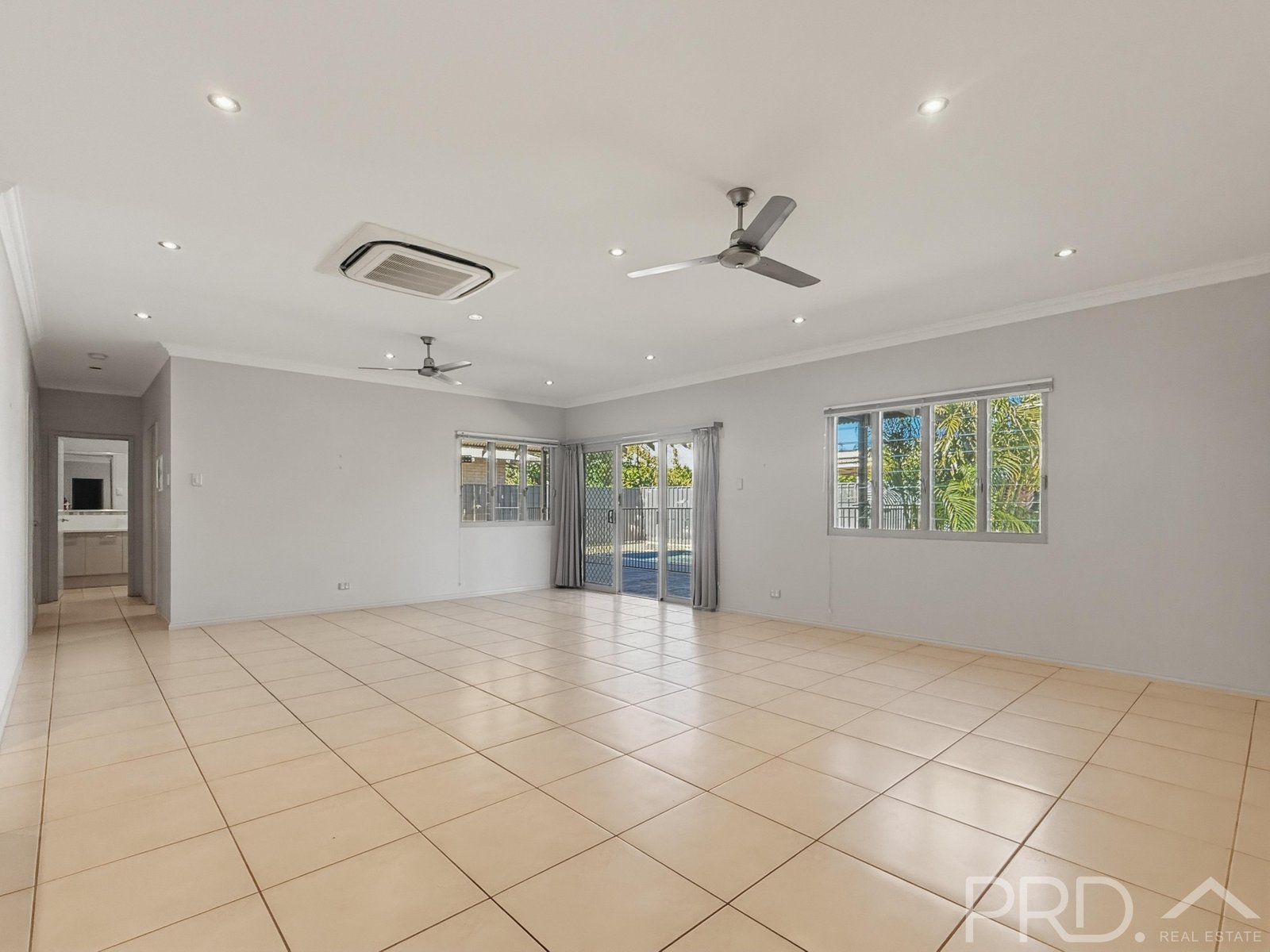24 Garlirri Crescent BAYNTON 4