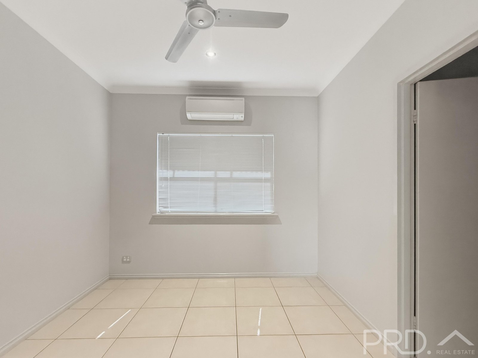 24 Garlirri Crescent BAYNTON 8