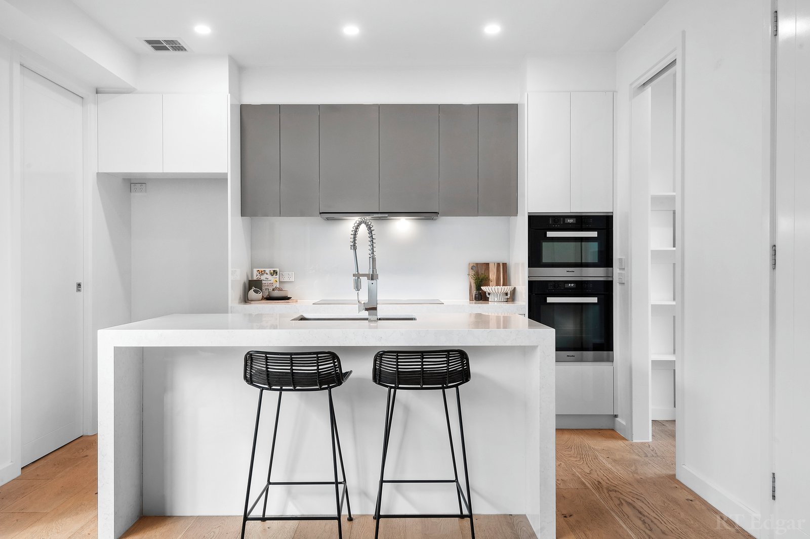 Real Estate and Property in 2/4 George Street, Camberwell, VIC