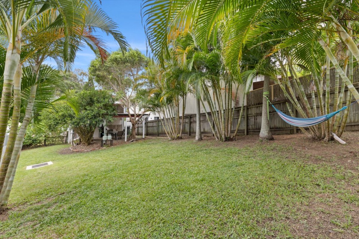 24 George Street East  Burleigh Heads 4
