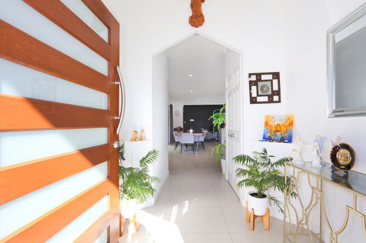 24 Gerona Circuit Varsity Lakes 2