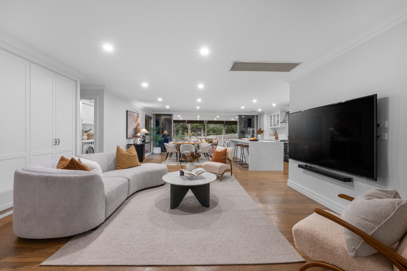 Gallery: 24 Glen Orchard Close