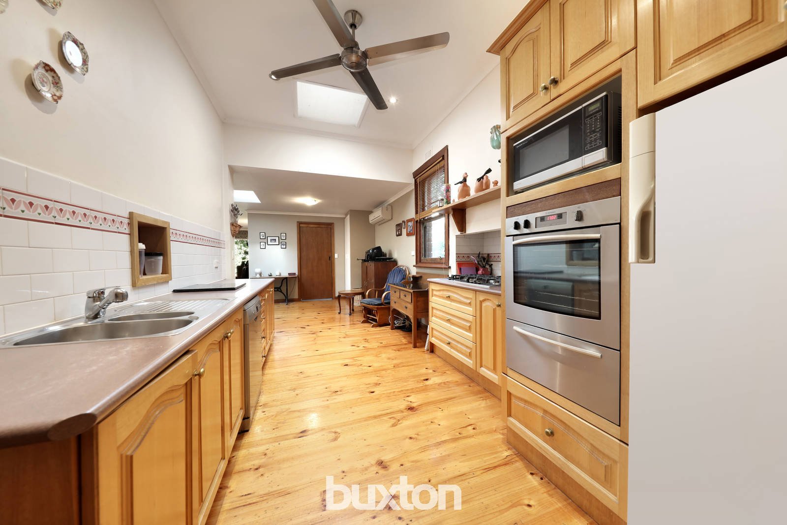 Gallery: 24 Glen Orme Avenue