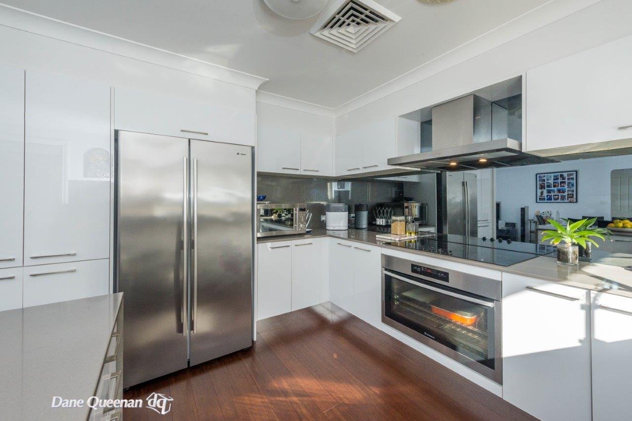 24 Government Road,  SHOAL BAY 9