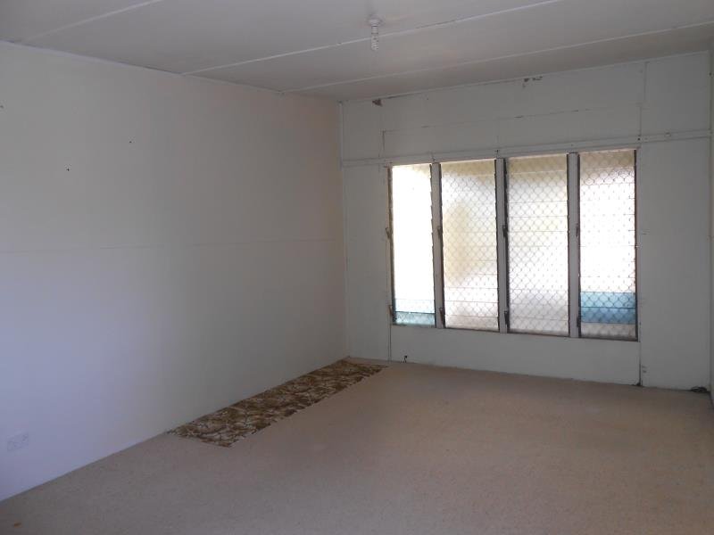 24 Hall Street TAMWORTH 7