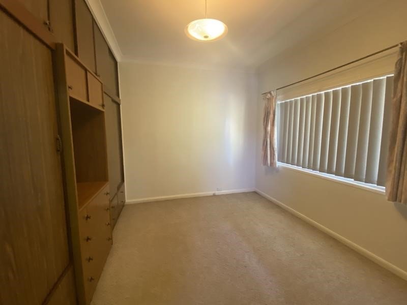 24 Hall Street TAMWORTH 3