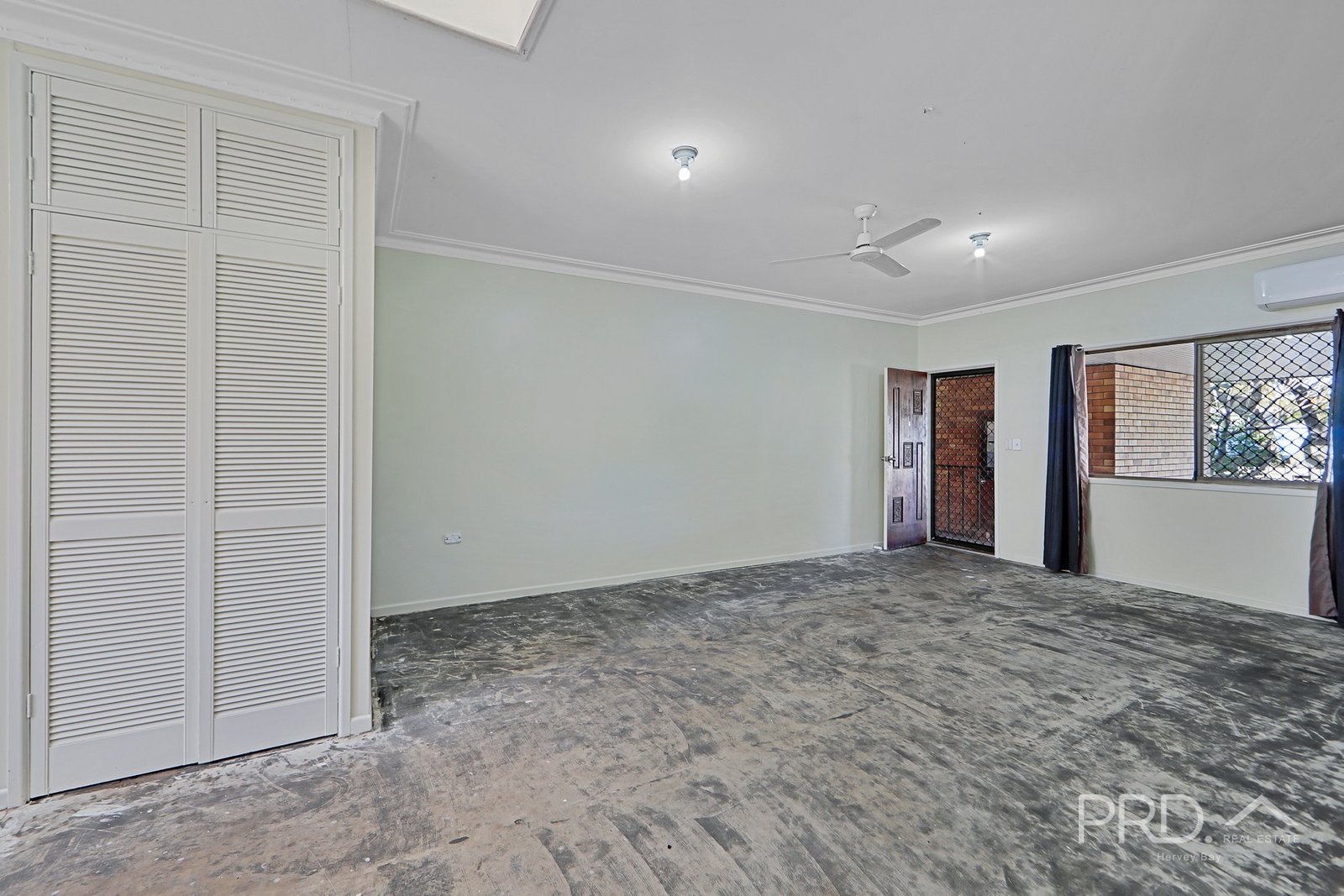 24 Hibiscus Street URANGAN 8