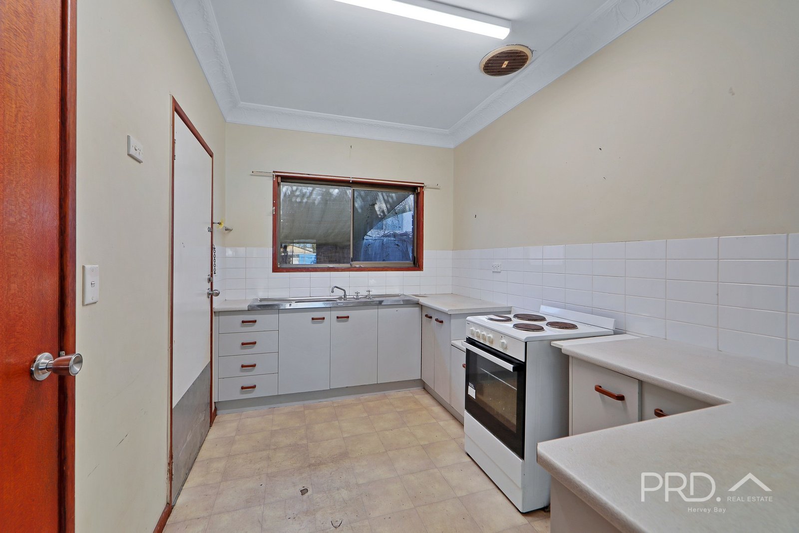 24 Hibiscus Street URANGAN 17