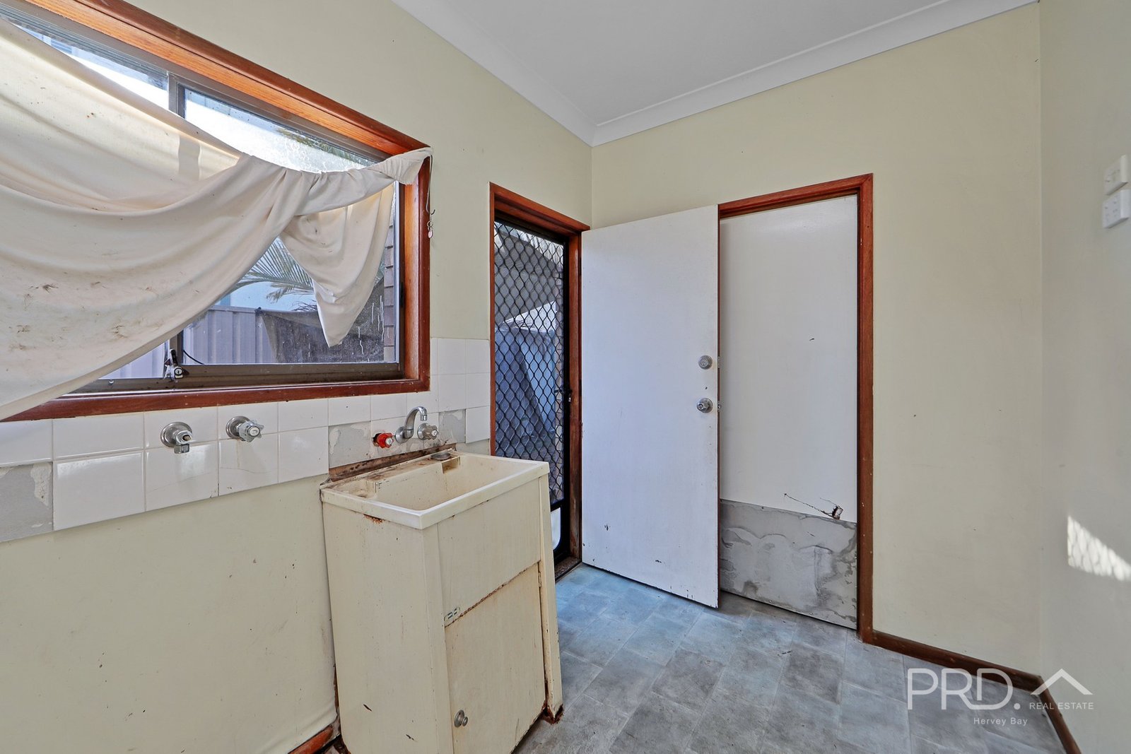 24 Hibiscus Street URANGAN 22