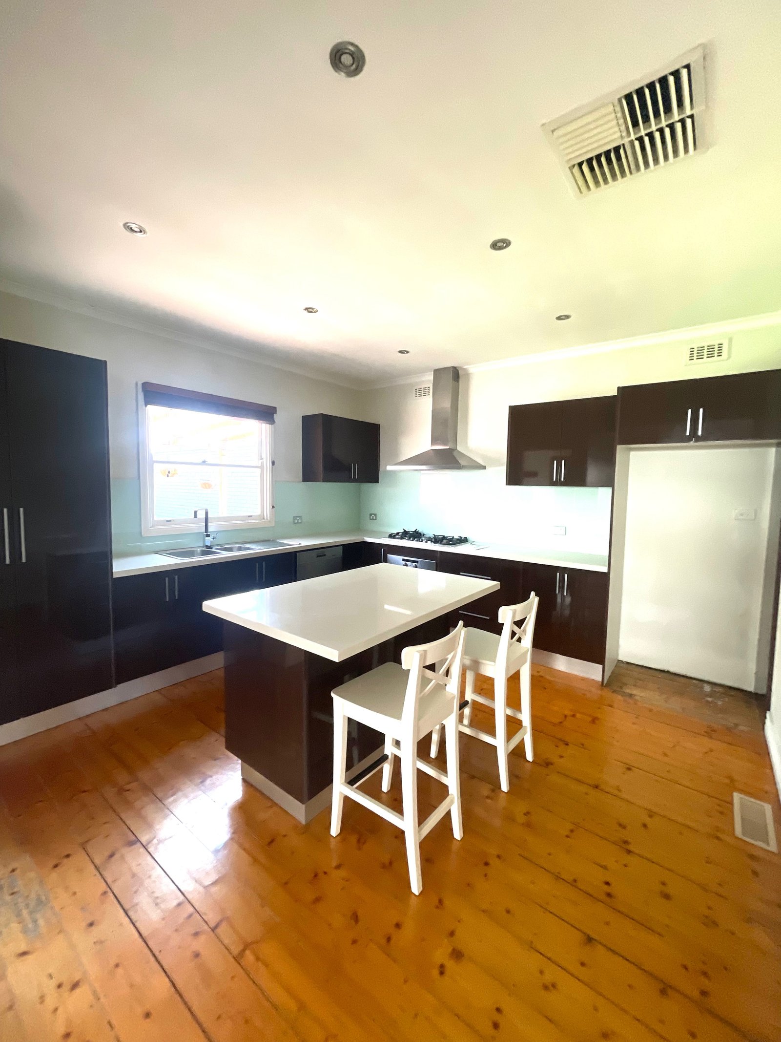 Gallery: 24 Highgate Street