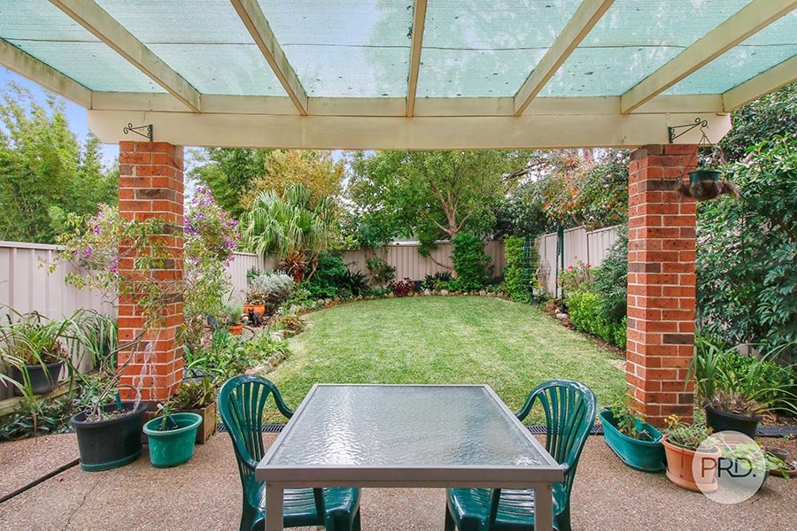 2/4 Hodge Street HURSTVILLE 9