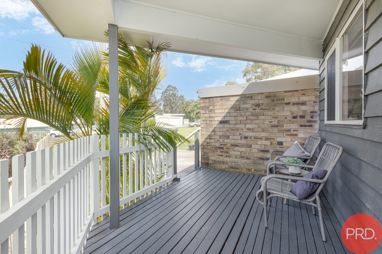 2/4 Holt Close EAST MAITLAND 2