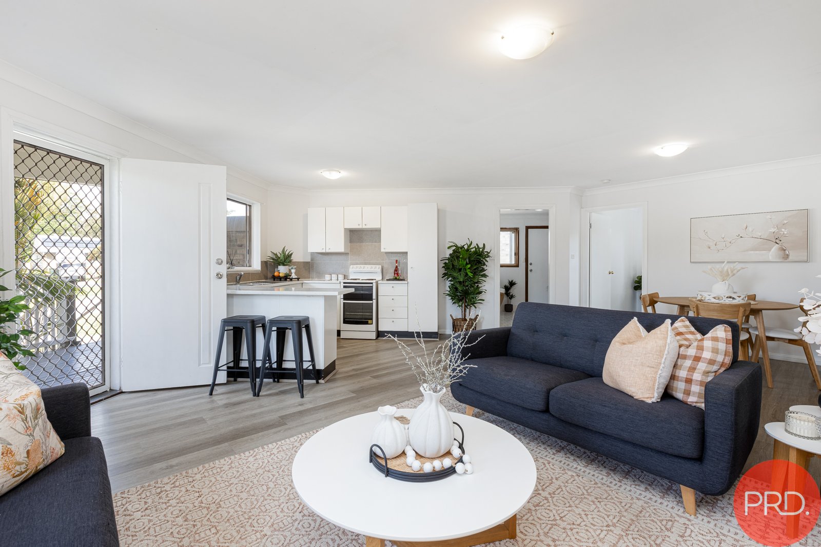 2/4 Holt Close EAST MAITLAND 4