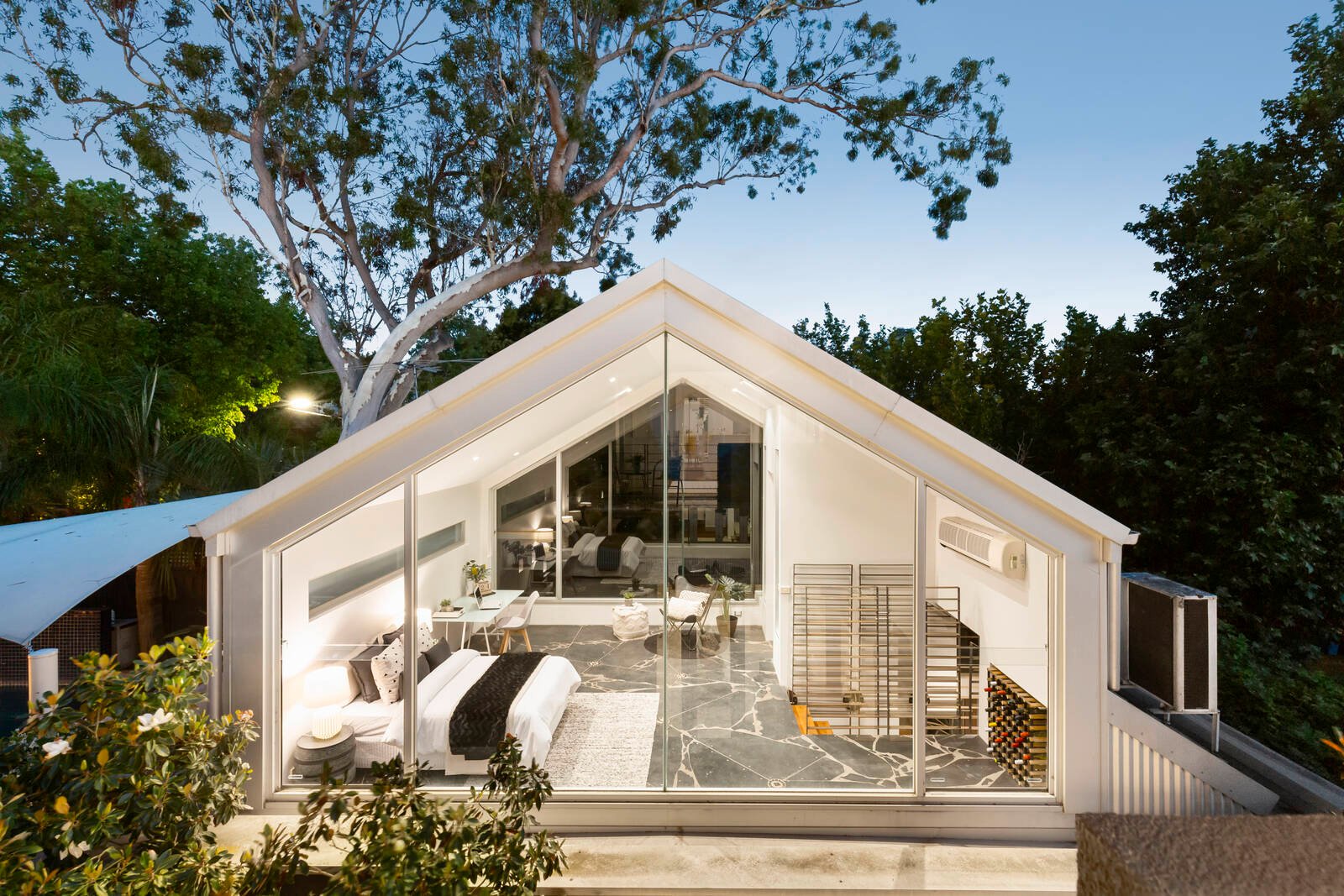 Real Estate and Property in 24 Hopetoun Avenue, Canterbury, VIC