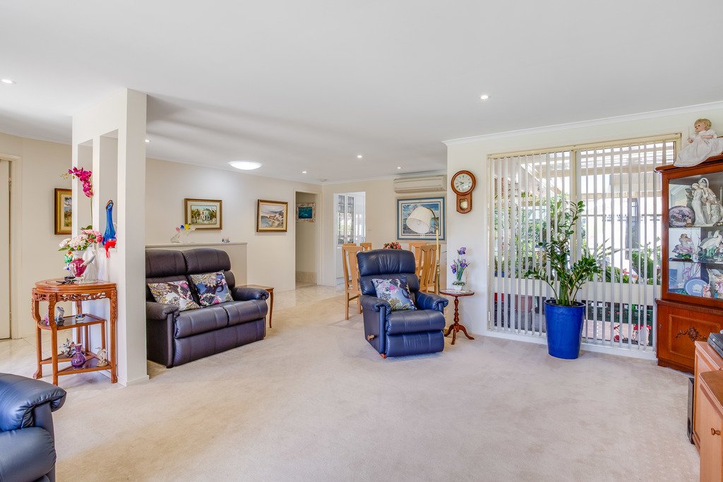 24 Horace Street SHOAL BAY 12