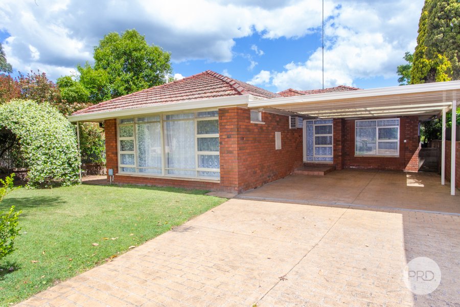 24 Hornseywood Avenue PENRITH 2